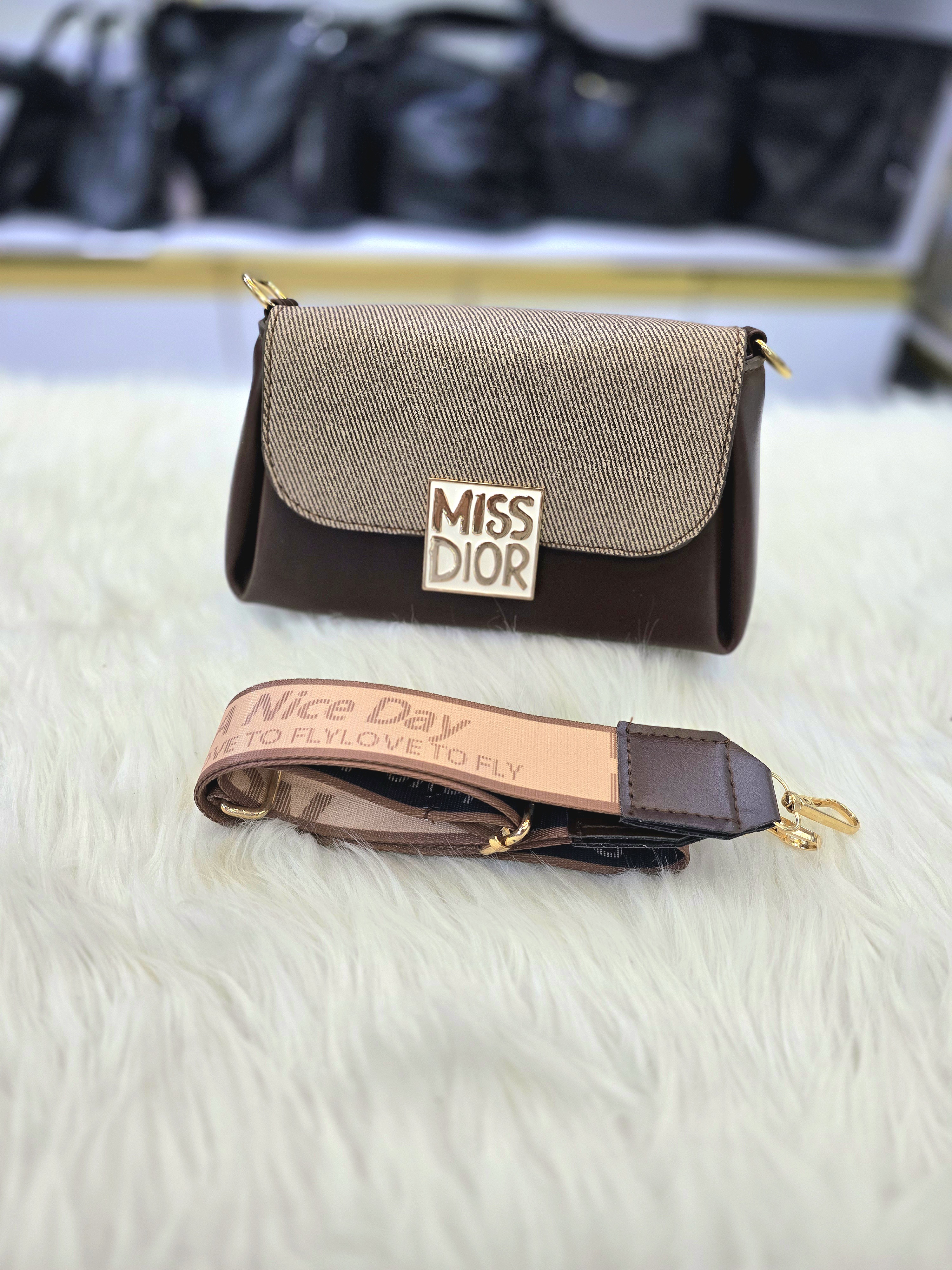 کیف پاسپورتی بند اسپرت طرح Miss Dior
